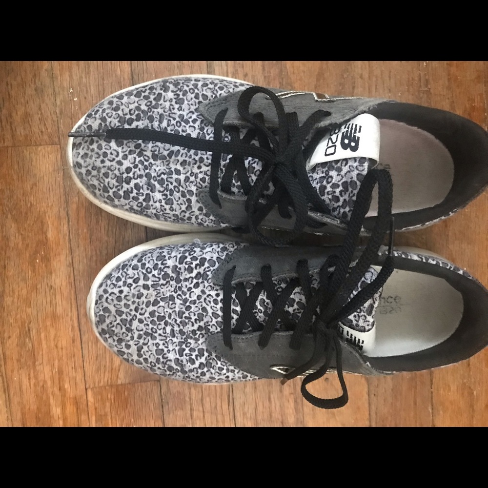 New balance shoes